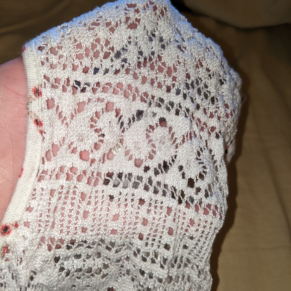 Large American Rag Cie Bohemian Top in Junior's - Picture 5 of 5